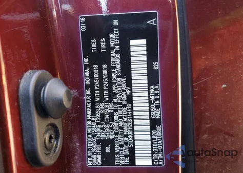 2016 Toyota Highlander Xle z USA, uszkodzony, nr VIN 5TDKKRFH2GS144418